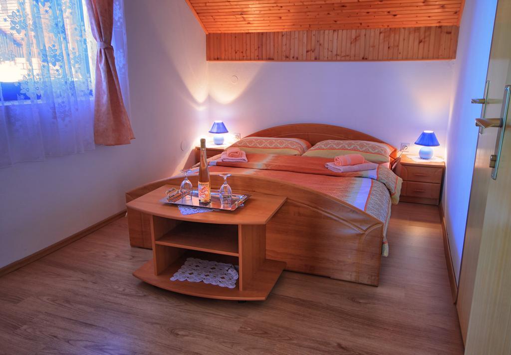 Apartman Josipa Dreznik Grad Екстер'єр фото